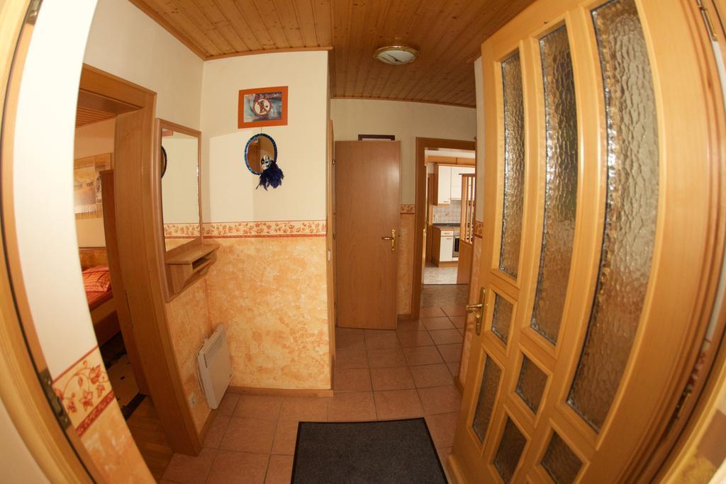 شقة Haus Stoeffler Reisach الغرفة الصورة